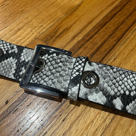 B-Low the Belt Snakeskin Leather Belt - Picture 4 of 5